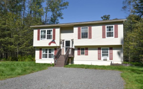 Unforgettable Autumn Foliage Pocono Getaway